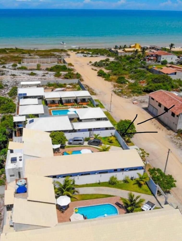Casa Espetacular c piscina 80m da PRAIA view 2