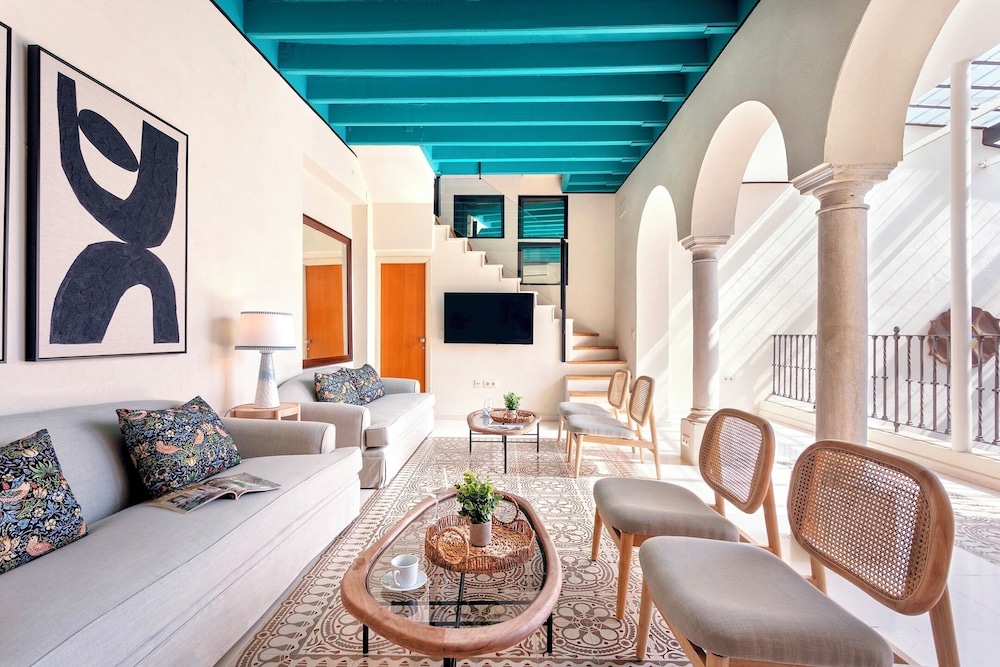 Sevillian House With Terrace. Augusto Plasencia