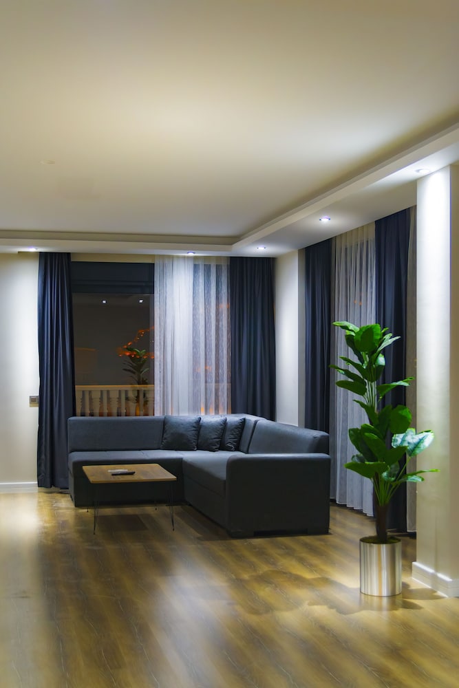 Privado Momentum view 3