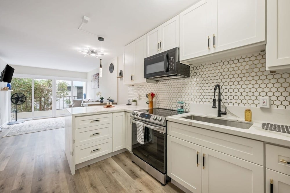 Two-bedroom Apartment With a Sunny Patio