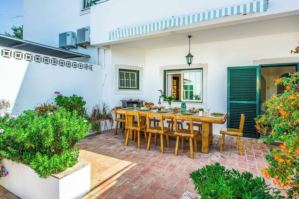 Villa Rebela