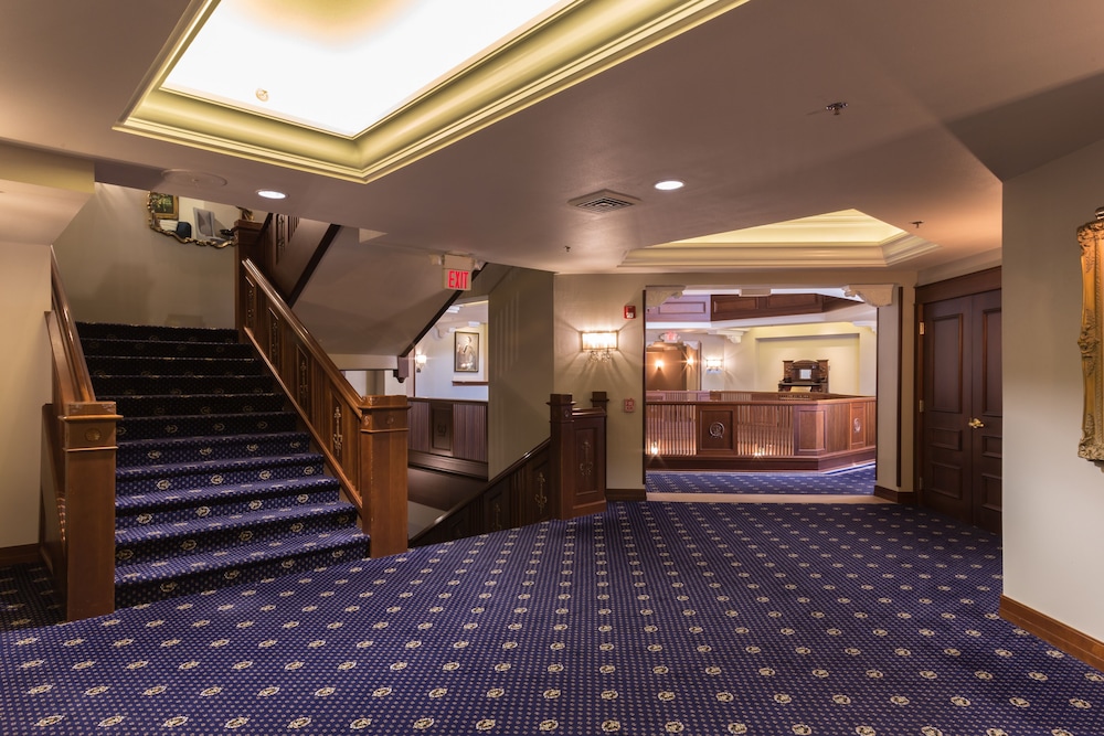 Hotel Winneshiek