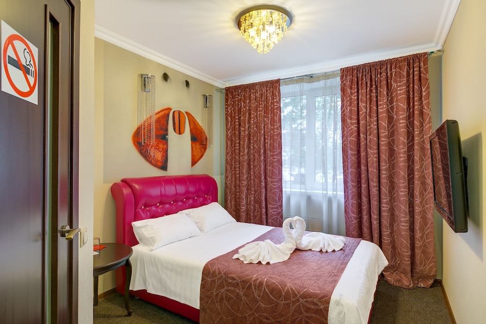 Hotel in Maryino