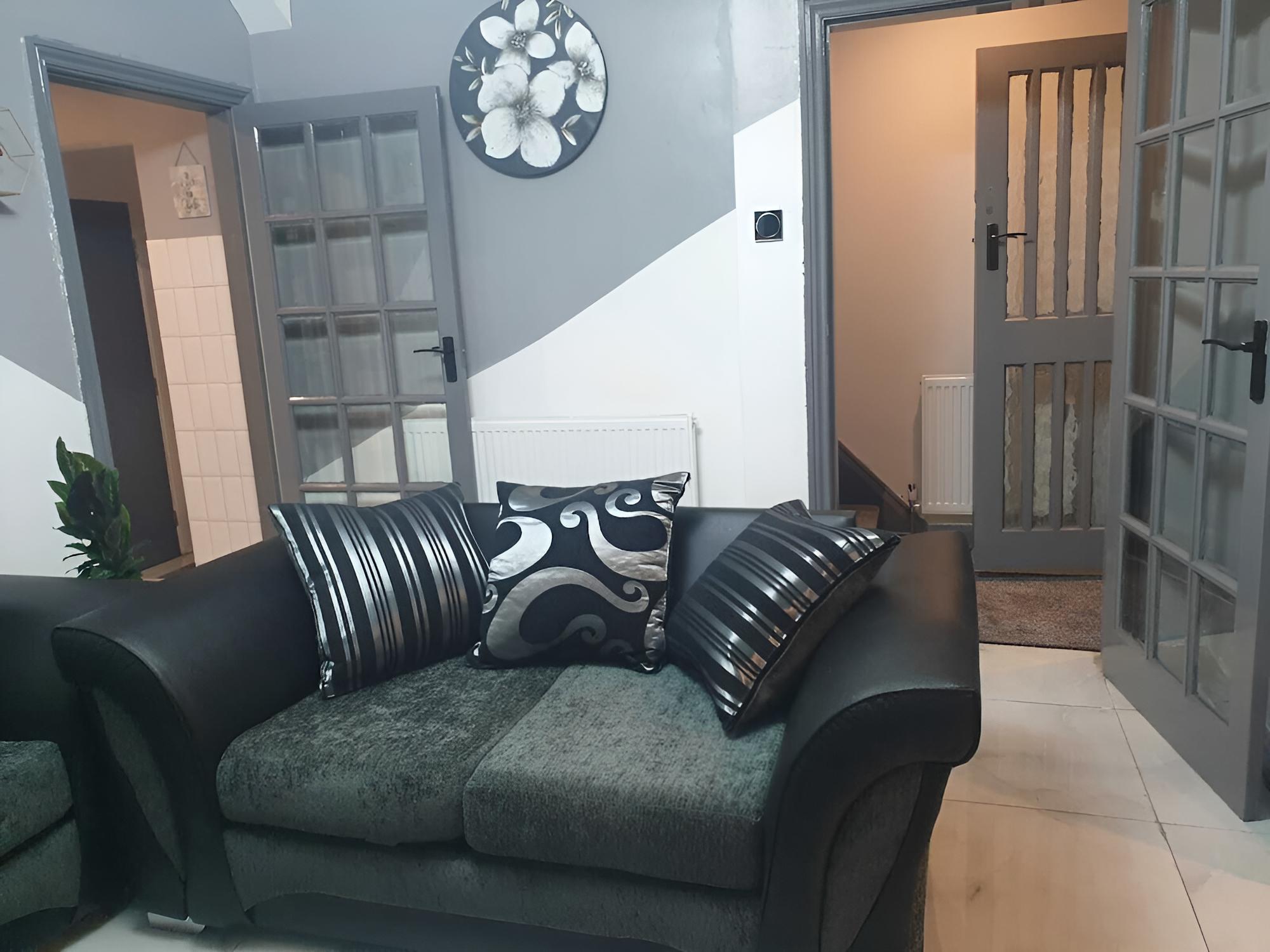 Holiday Plus - New Castle view 5