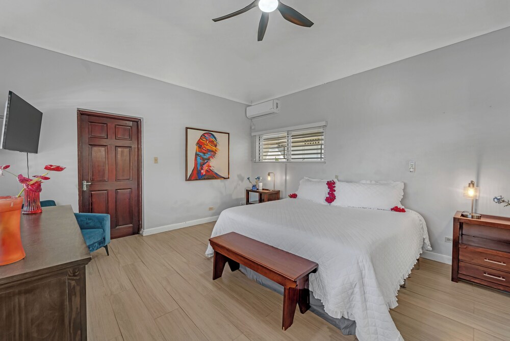 Forever Summer Gorgeous 4BDR Villa view 3