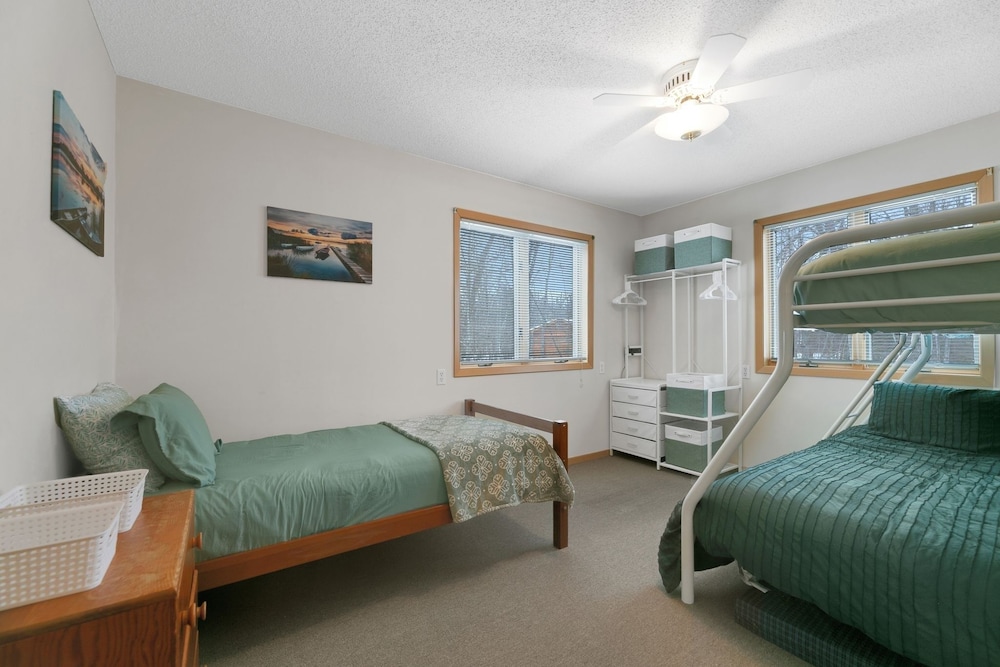Spacious 8-BR Leech Lake Retreat w/ Game Room