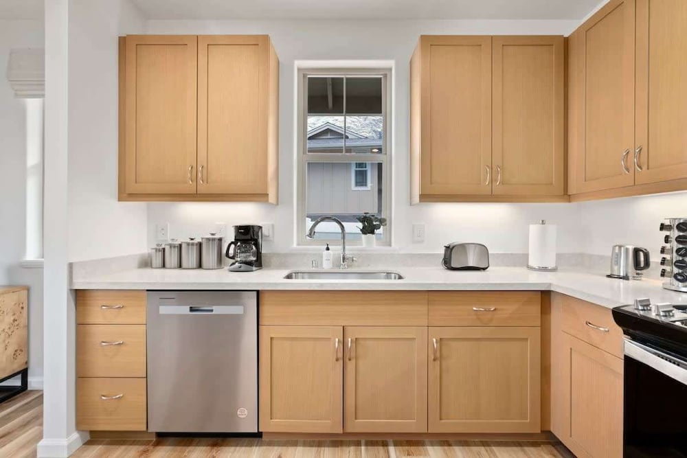 @ Marbella Lane - Serene & Lovely MT + Ocean Views