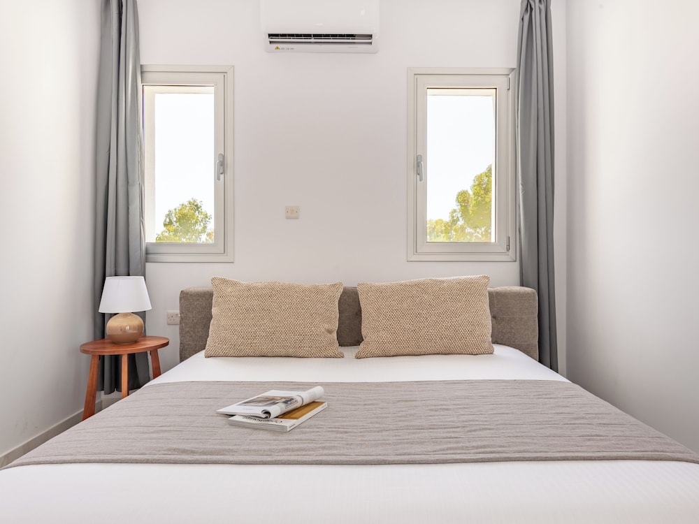 Sanders Cruise Limassol