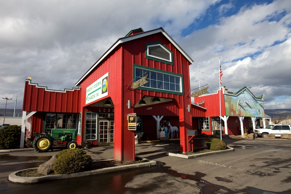 Cousins Country Inn