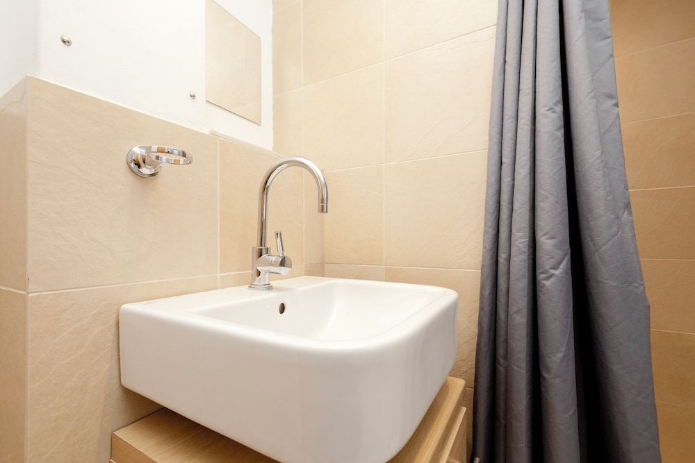 Superb Flats in the Heart of Edinburgh