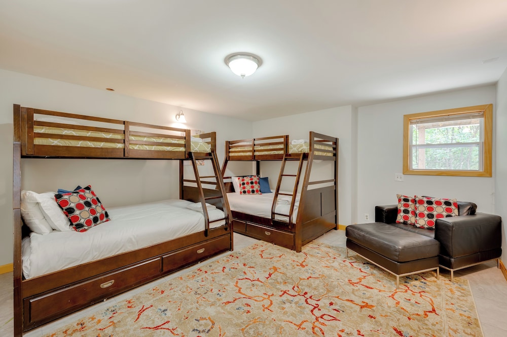 Ski, Hike & Game: White Mountains Family Retreat