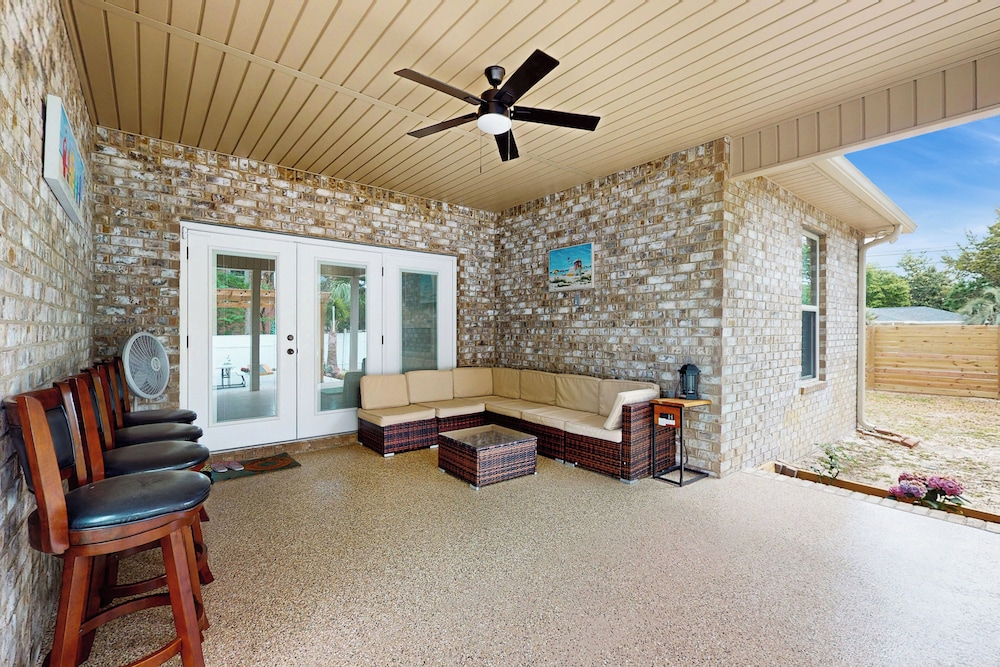 Spacious 5BR w/ Patio & W/D Near Beach