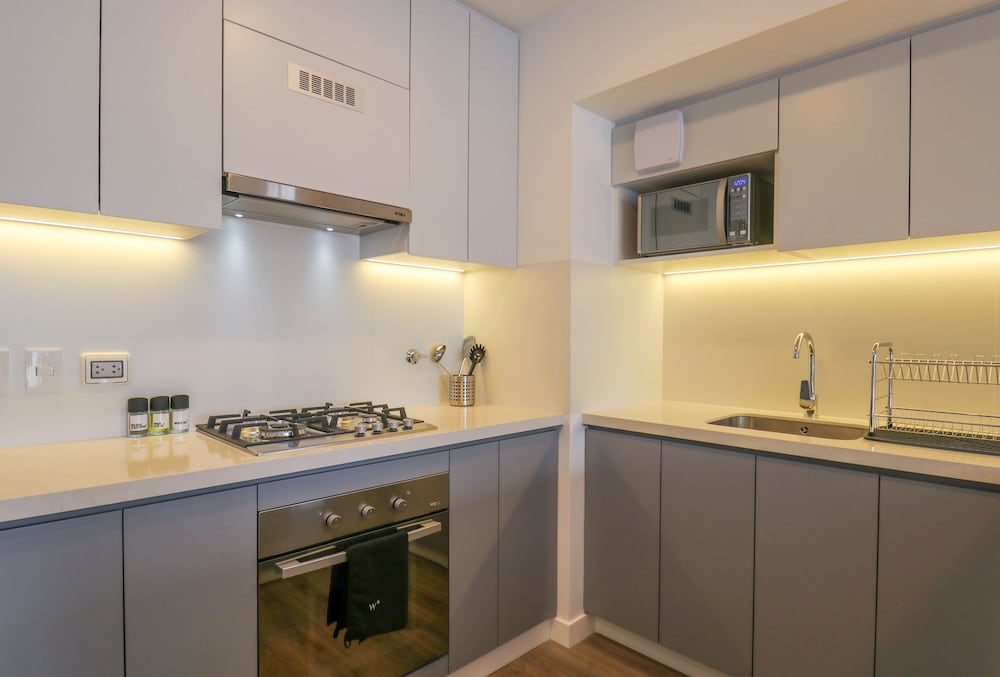 w Fabulous 2BR w Balcony in Miraflores