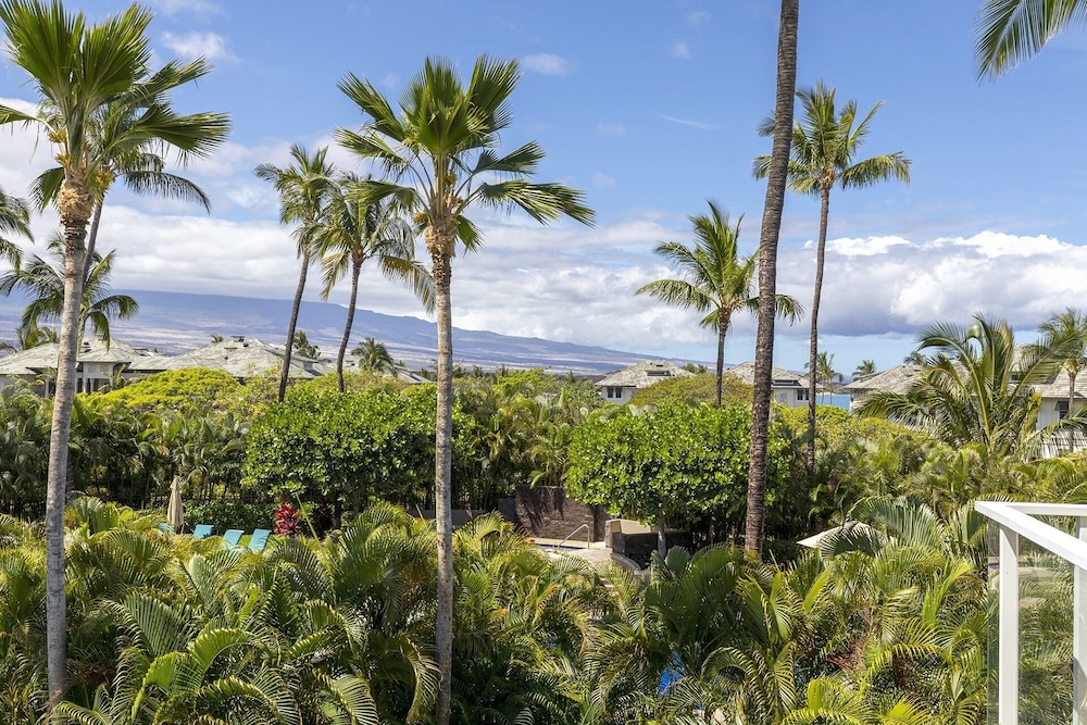Vista Waikoloa B-302 2 Bedroom Condo