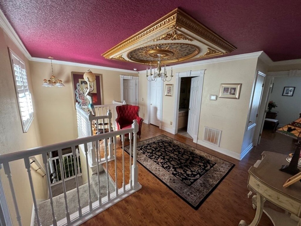 Southern Comfort 8 Bedroom Home