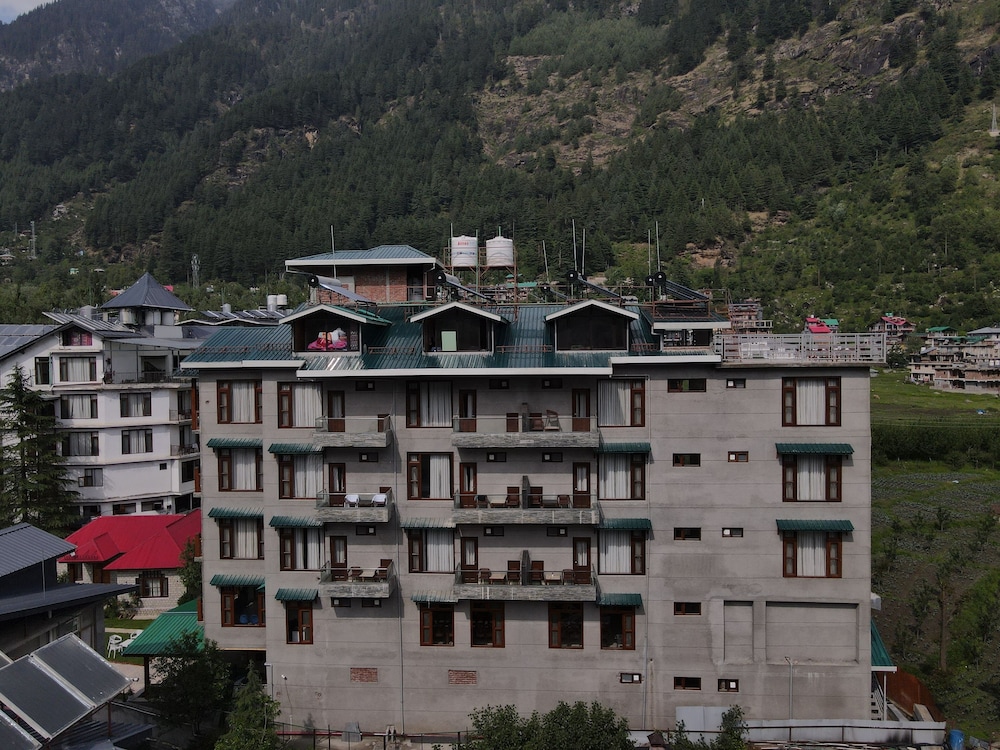 Snow Park Villas & Resort Manali