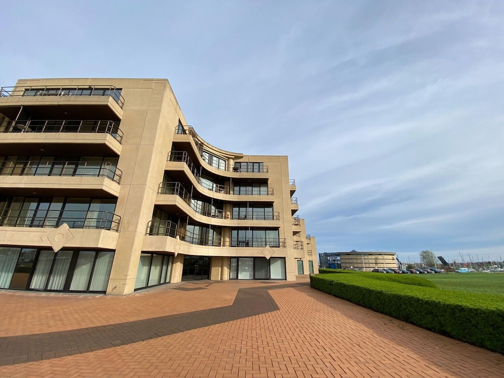 Apartment in Nieuwpoort by the Harbor