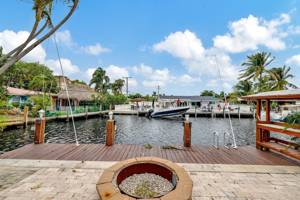 Waterfront Paradise Chic 3 BDR