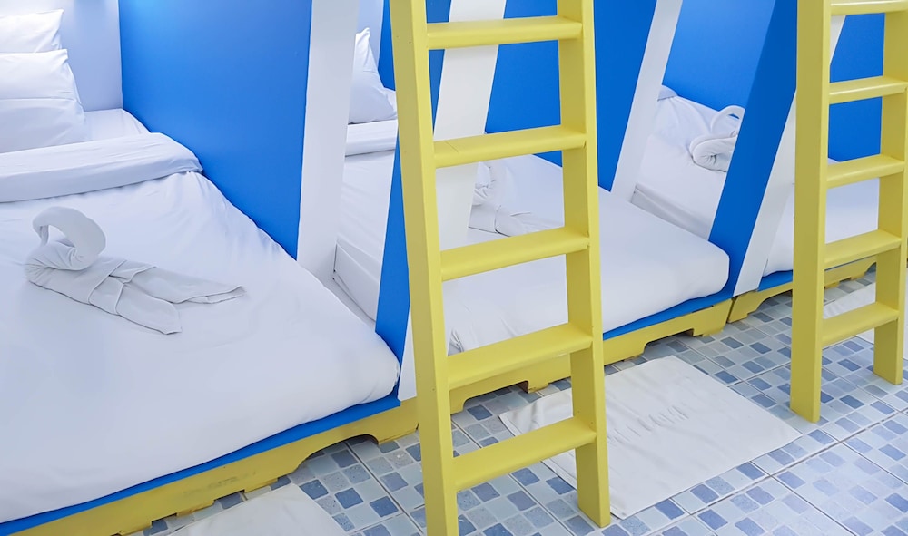 Hua Hin Night Market Hostel