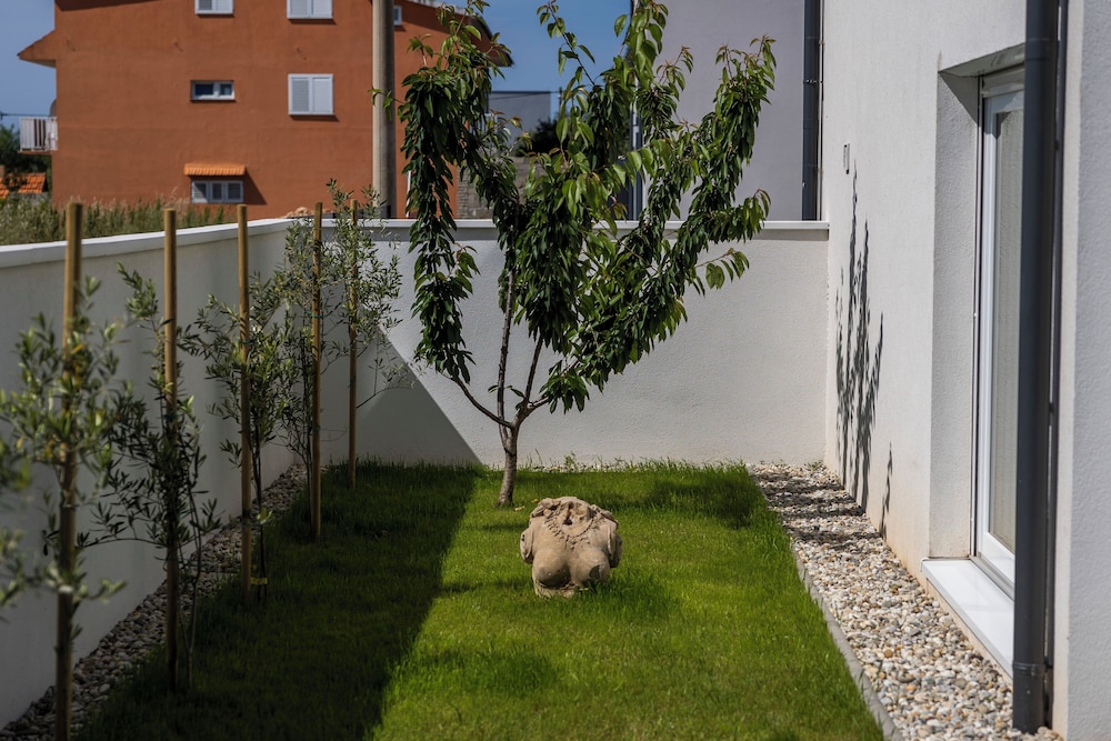Alba Family Home