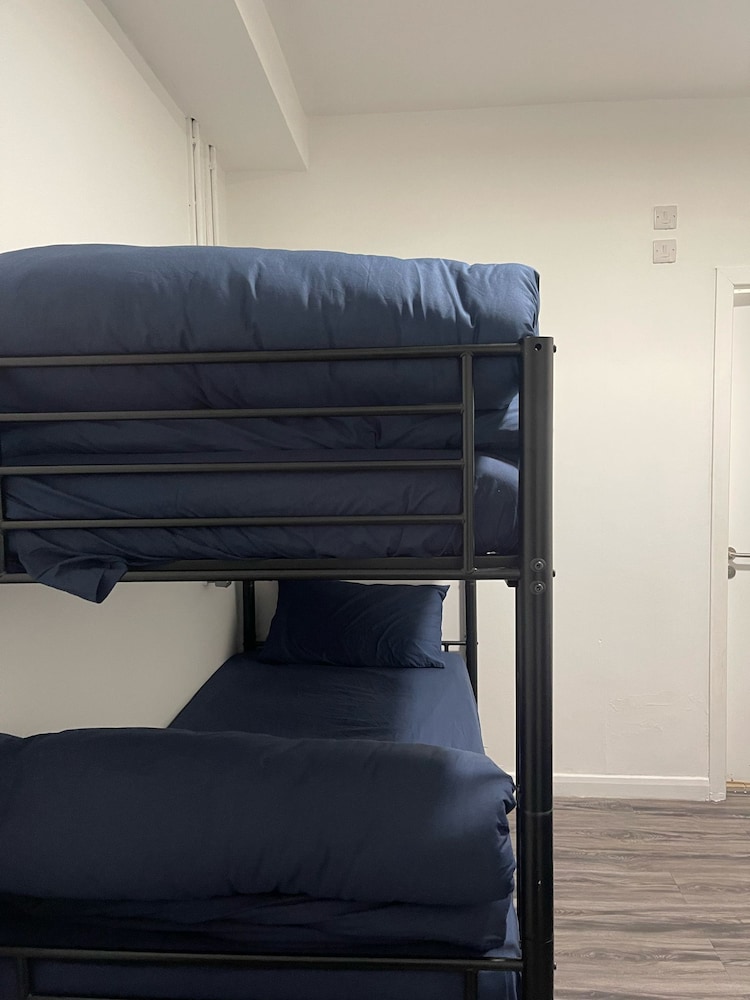 Rahman Hostel - Manchester