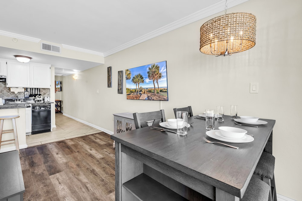 Oceanfront Condo with Balcony