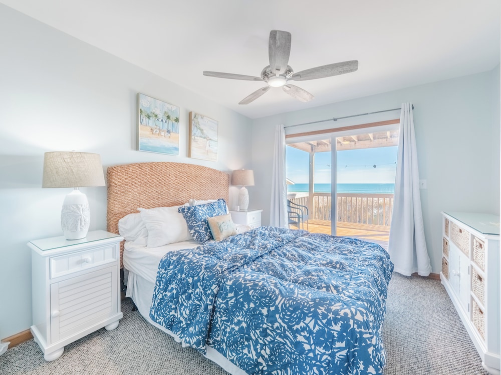 Paradise Palms by Topsail Realty