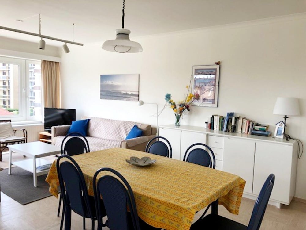Well-kept Corner Apartment in Koksijde