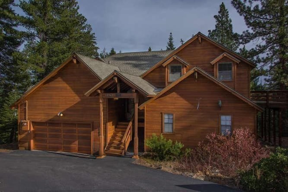 Atkin 4 Bedroom Holiday Home By Tahoe Truckee
