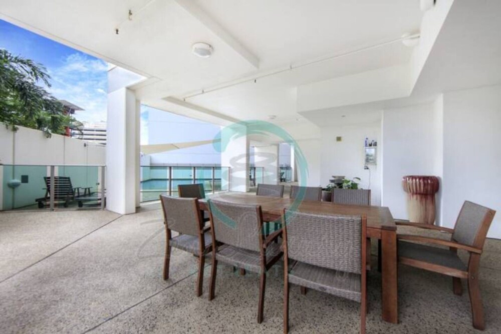 ZEN Towers Penthouse- Ocean View Family Retreat