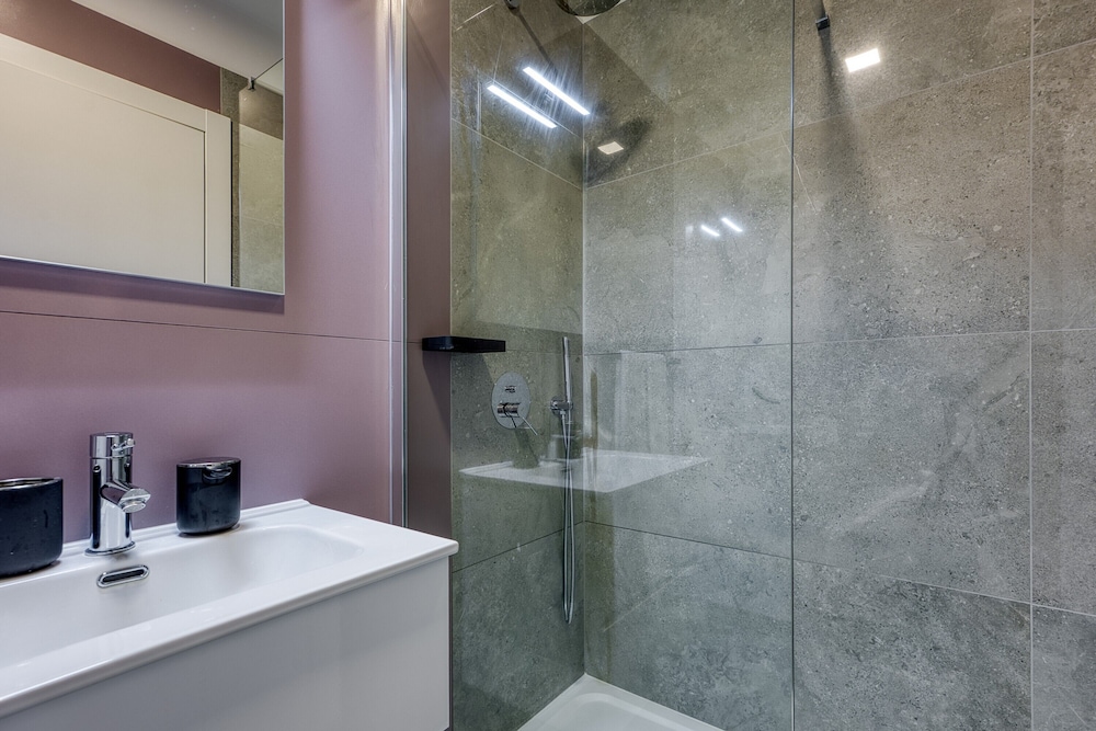 Luxury Seaview Villa Rosciola