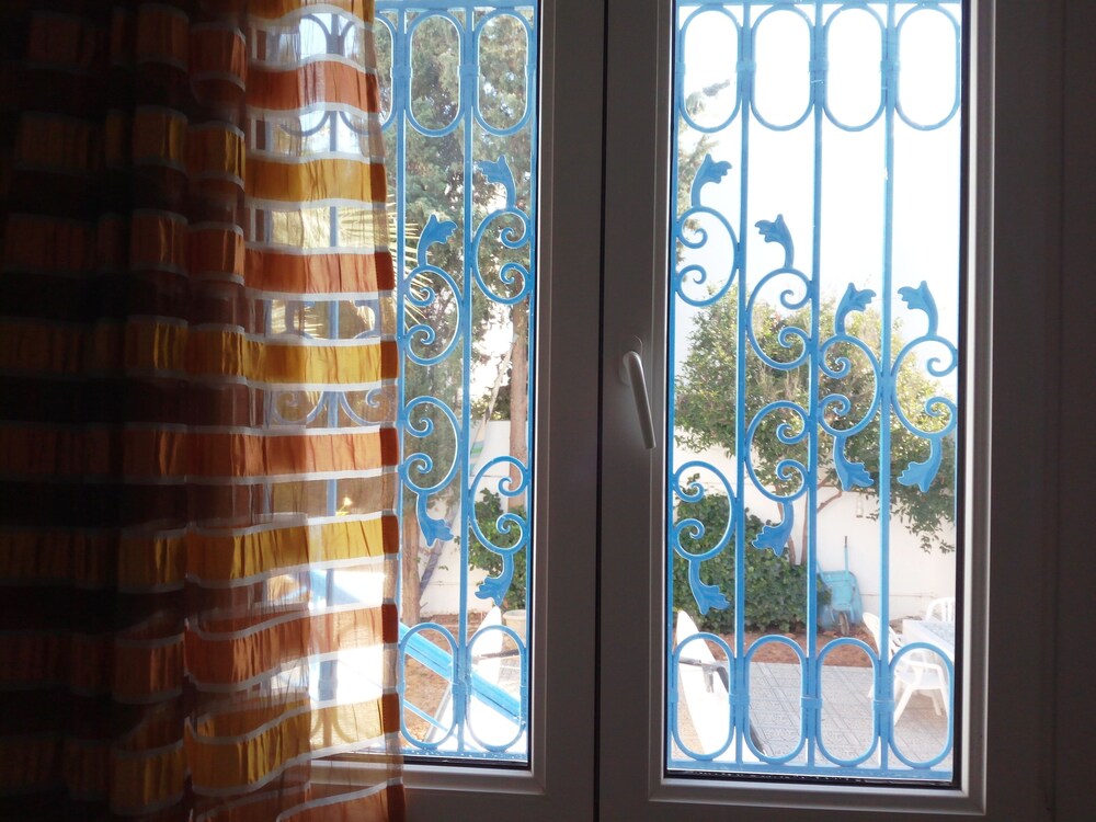 Partie de pittoresque maison en bord de mer
