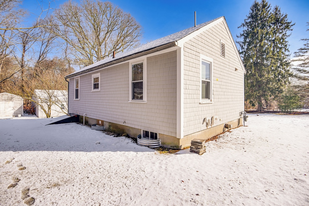 9 Mi to Beach: Home w/ Private Yard in Westport