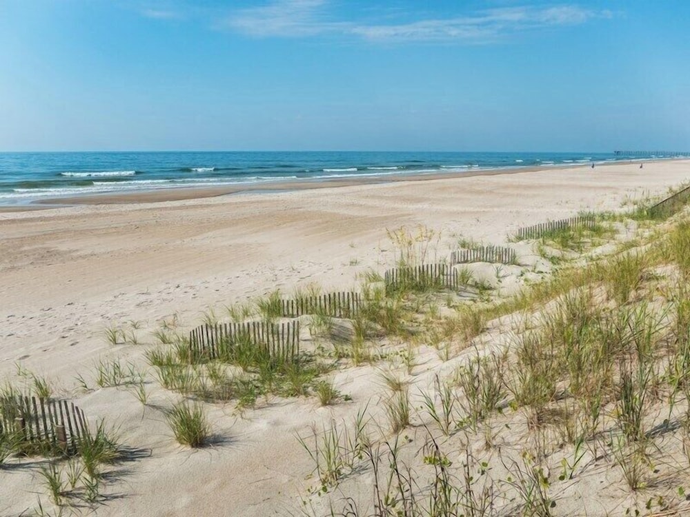 Polly's Place by Topsail Realty