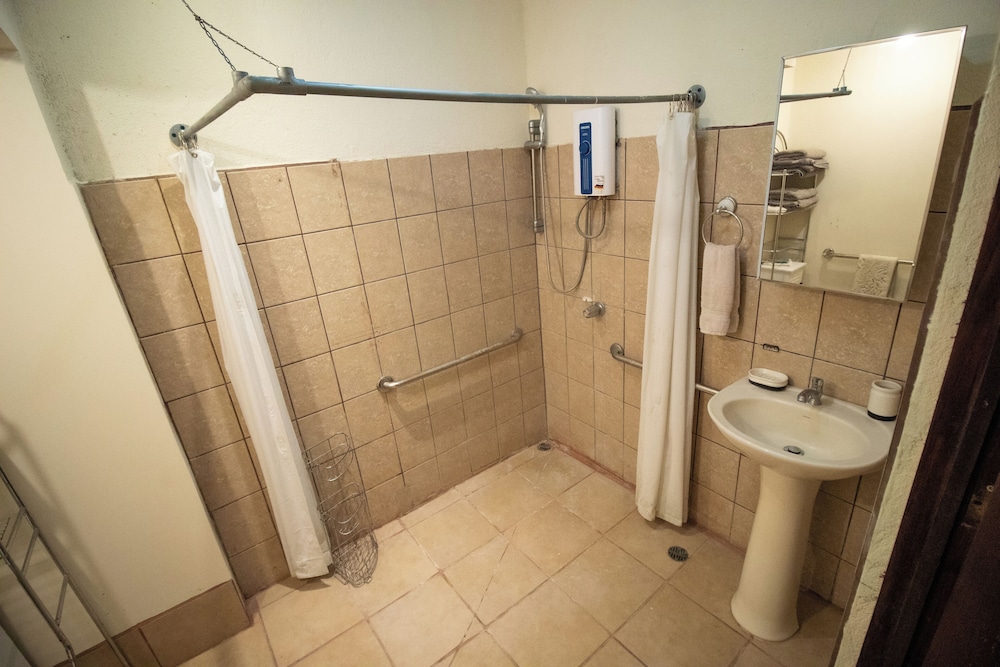 Anona Guesthouse