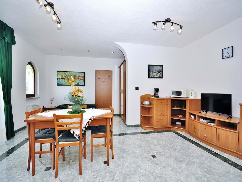 Apartments Alenka Rovinj view 2