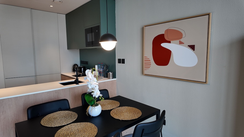 SIMPLY COMFORT Upside Living Business Bay Stunning Panoramic Burj Cityline Views