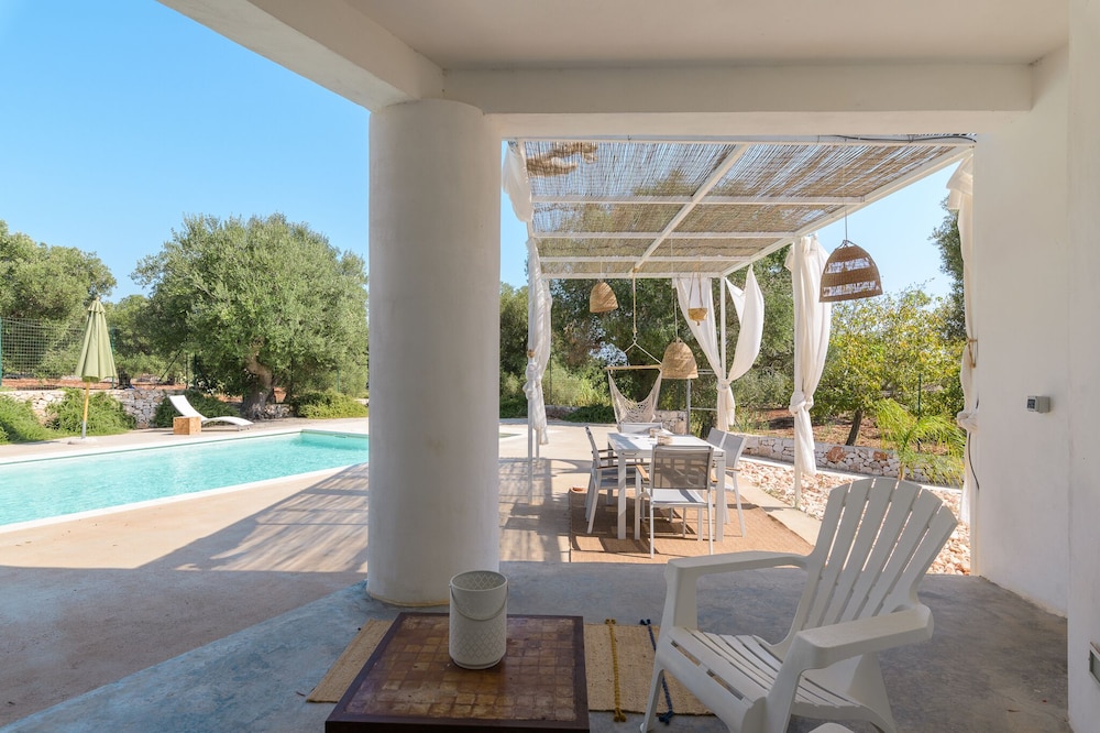 Trullo Chiara con piscina photo 5