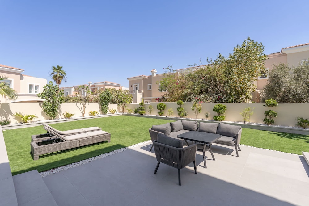 Luxury 4BR Villa-al Reem 3-perfect Family Getaway