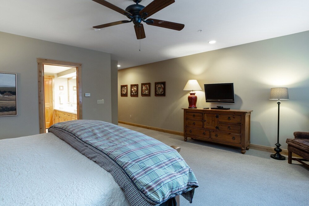 Trail's End Lodge at Deer Valley Resort - Two Bedroom Residence with Spa #101 2 Condo
