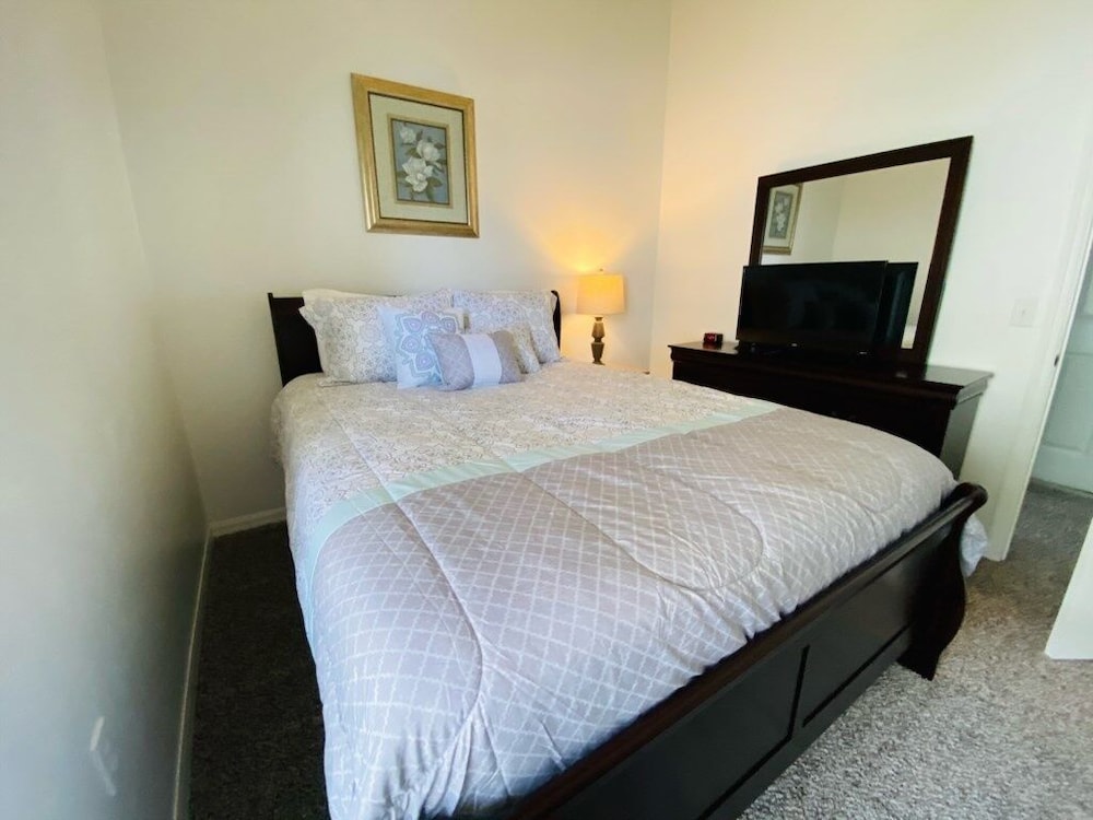 South Facing Pool Southern Dunes Golf! 3 Bedroom Villa by RedAwning view 3
