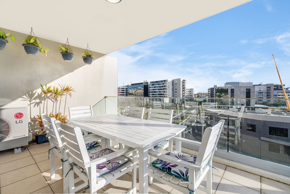 Beau Monde Apartments Newcastle - Worth Place Apartment