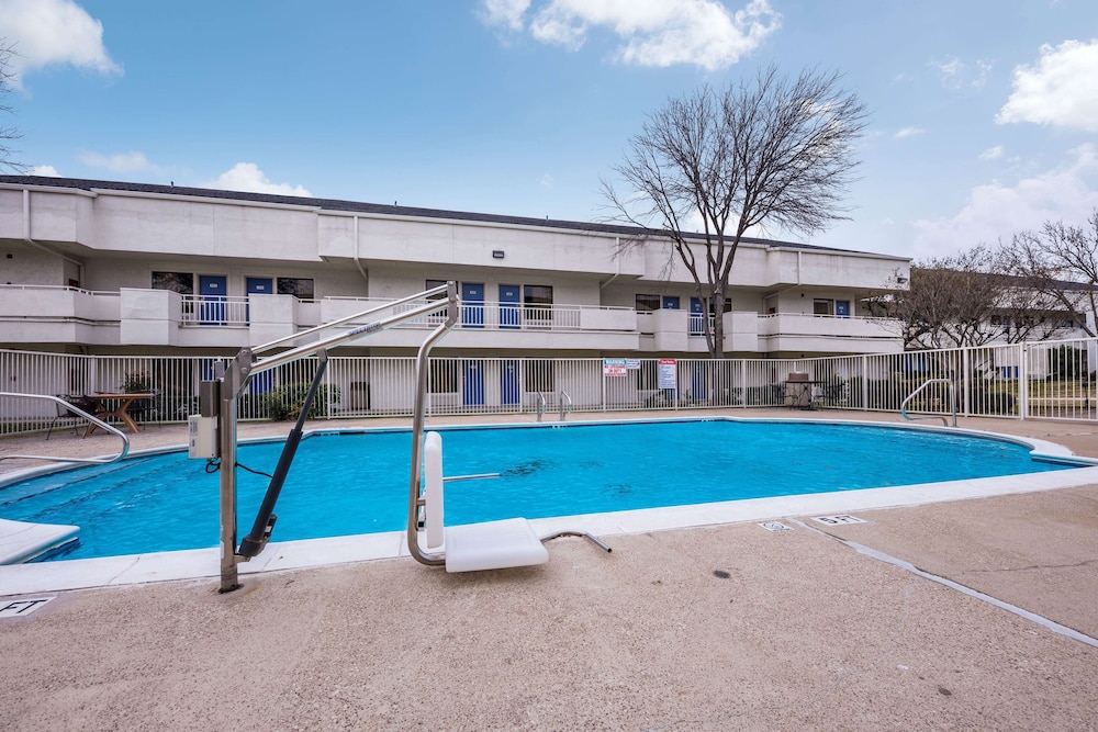 Studio 6 Irving, TX - Irving DFW Airport East