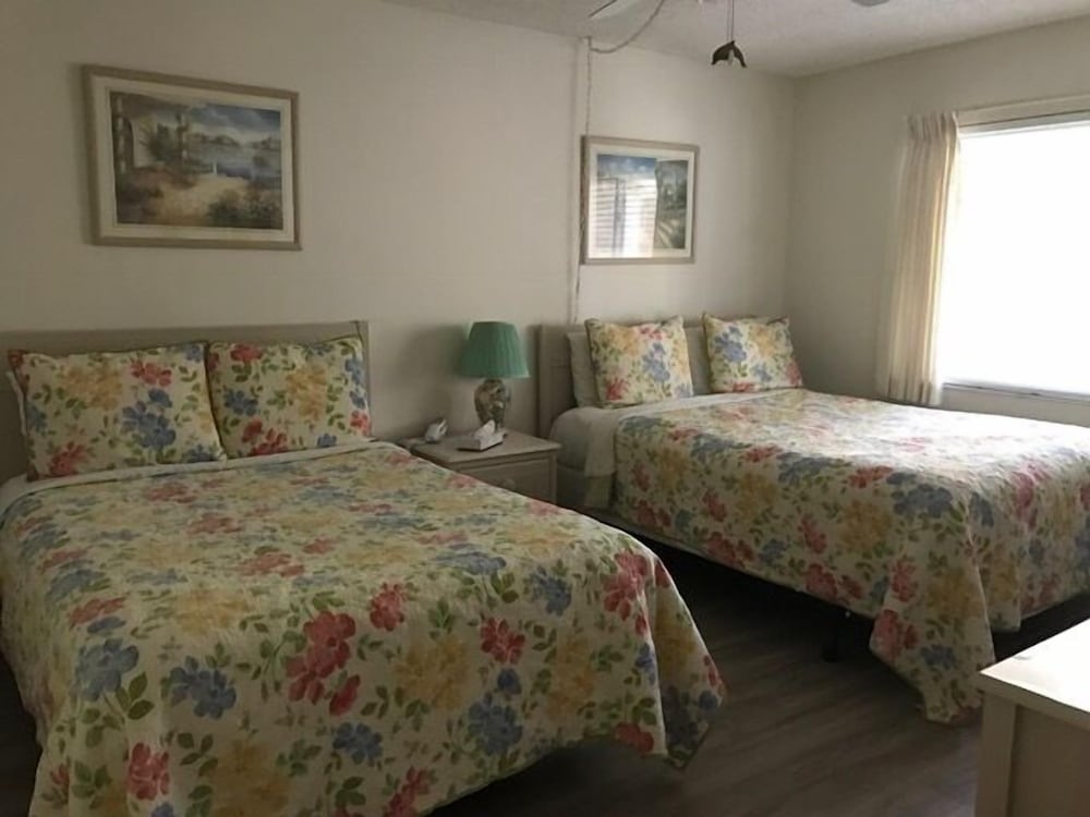 Coconuts Beach Resort