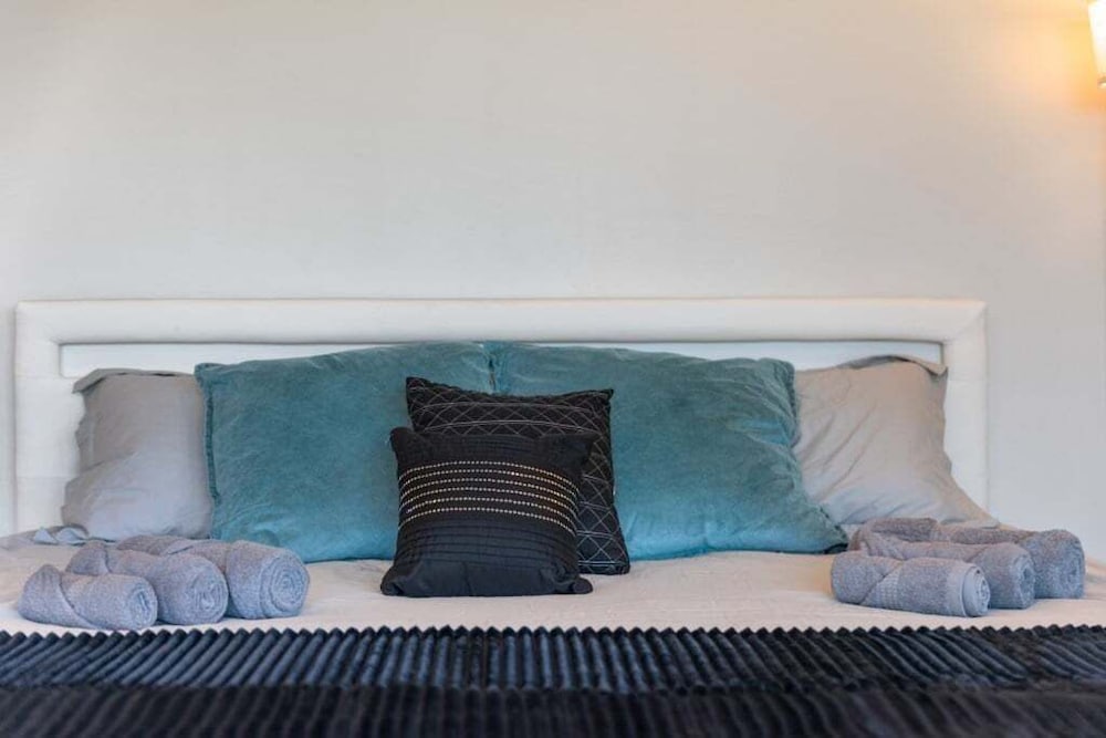 Casa Mattia - Stayshores 4 Bedroom Home
