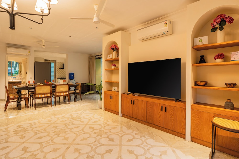 ELIVAAS Kensho Hibiscus 3BHK Villa