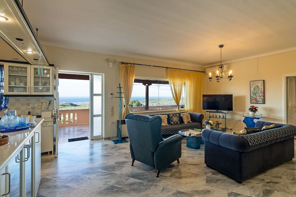 Sea Breeze Stunning Views - Pool Dream Gem