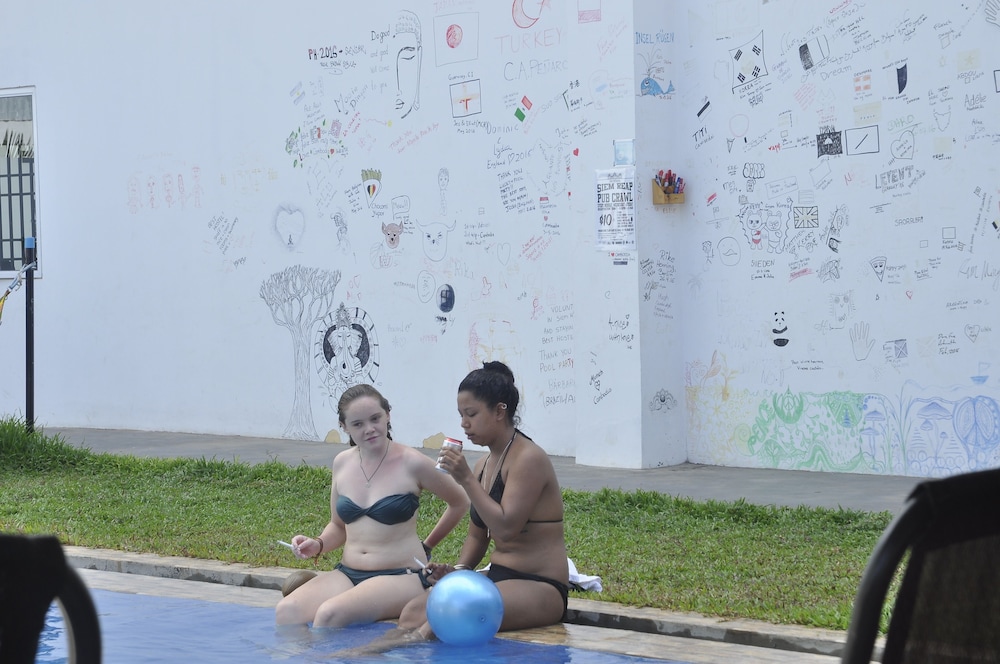 Pool Party Hostel