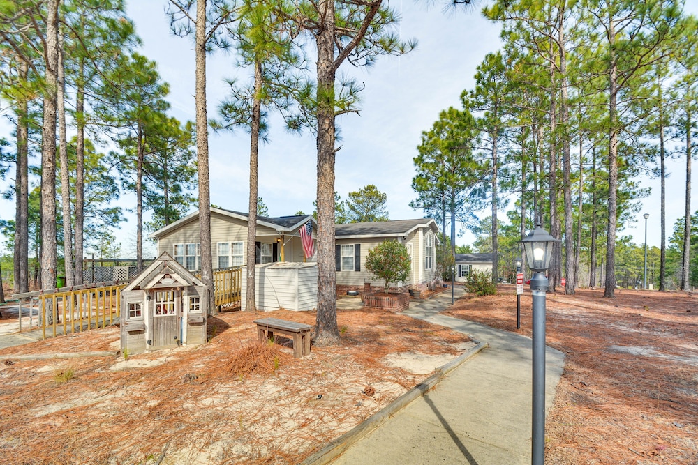 Tranquil Cameron Getaway: 18 Mi to Fort Liberty - Property Image 8