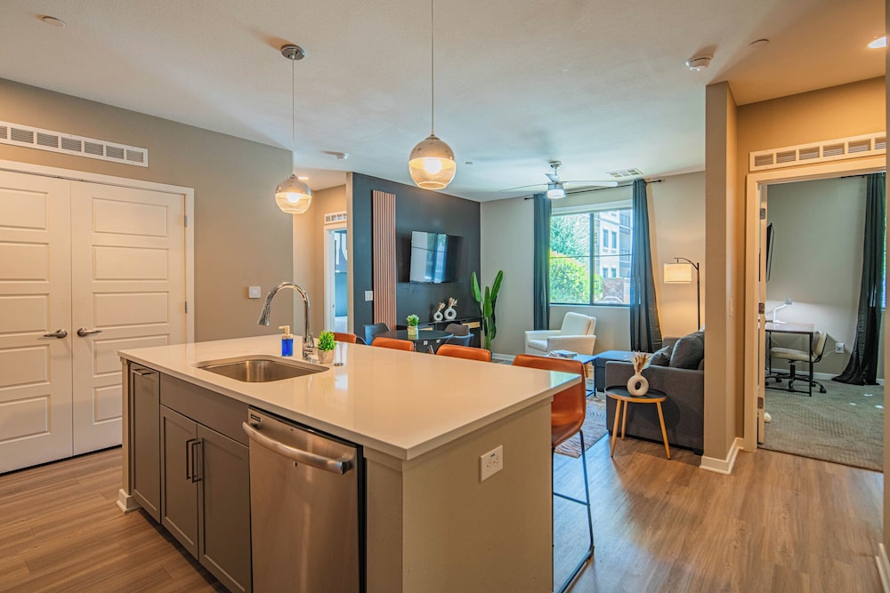 ROVE LIVING/KL - Alta North Central